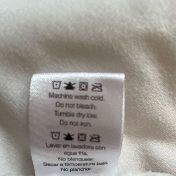 Disney Minnie Mouse Pumpkin Patch Blanket - Picture 5 of 5